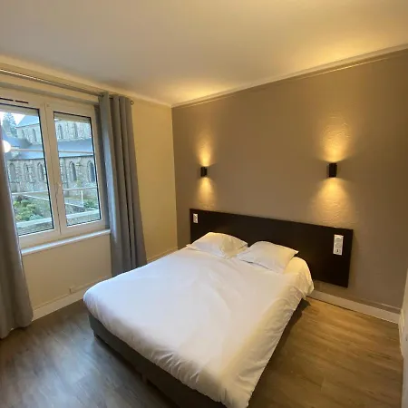 Hotell De La Poste Mortain-Bocage