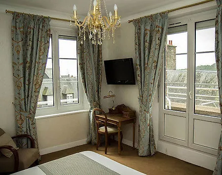 De La Poste 3* Mortain-Bocage