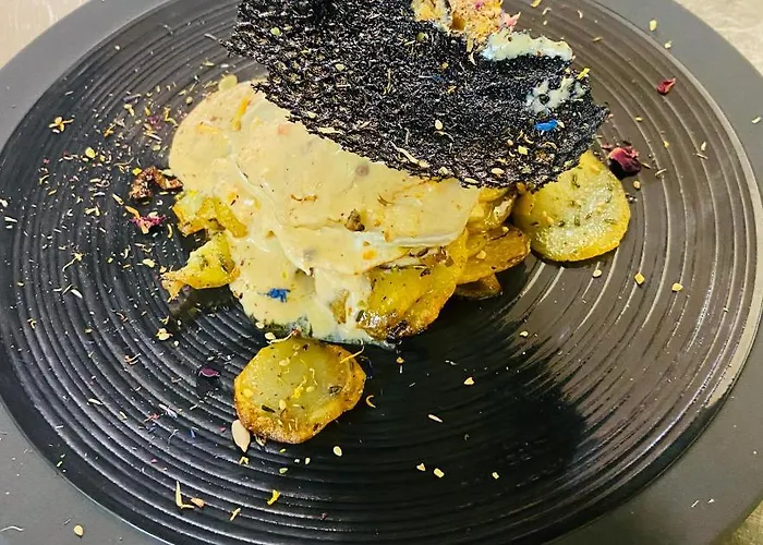 Hotel De La Poste Mortain-Bocage